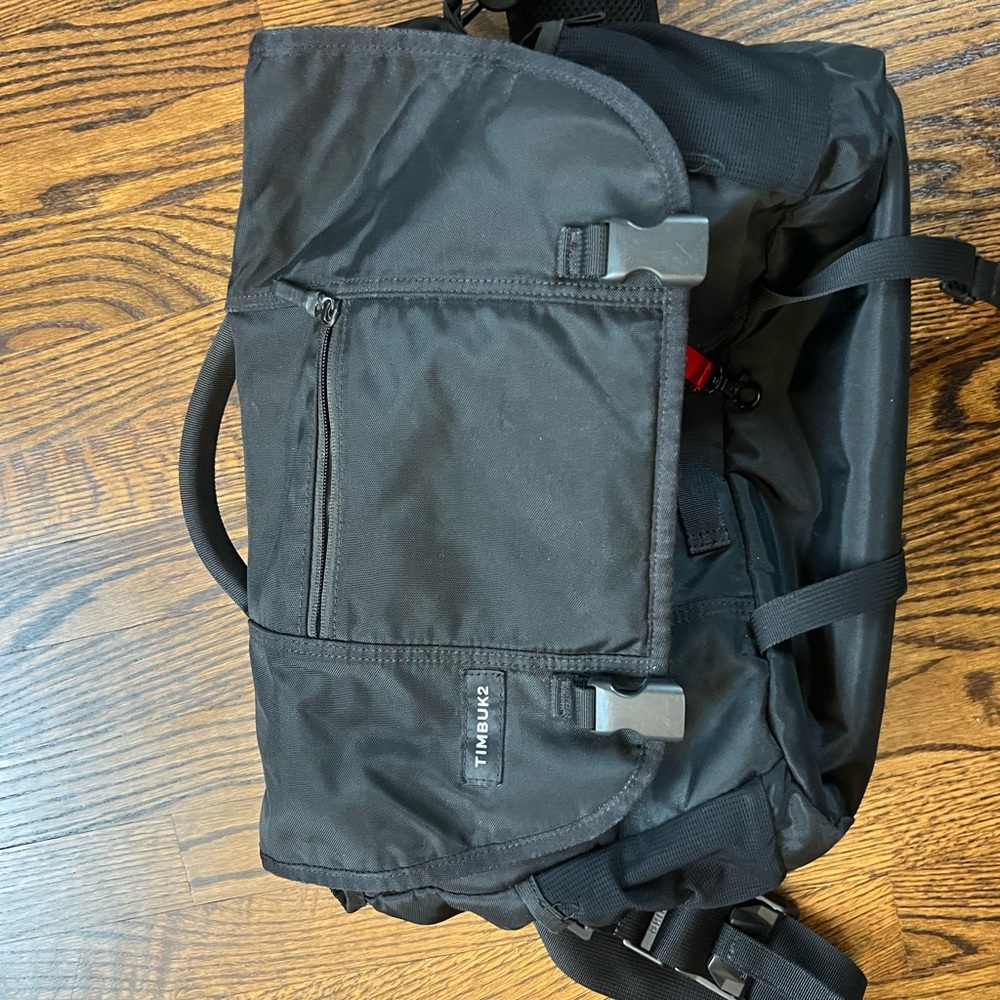 Timbuk2 Eco Black Commuter Bag - Picture 4 of 5